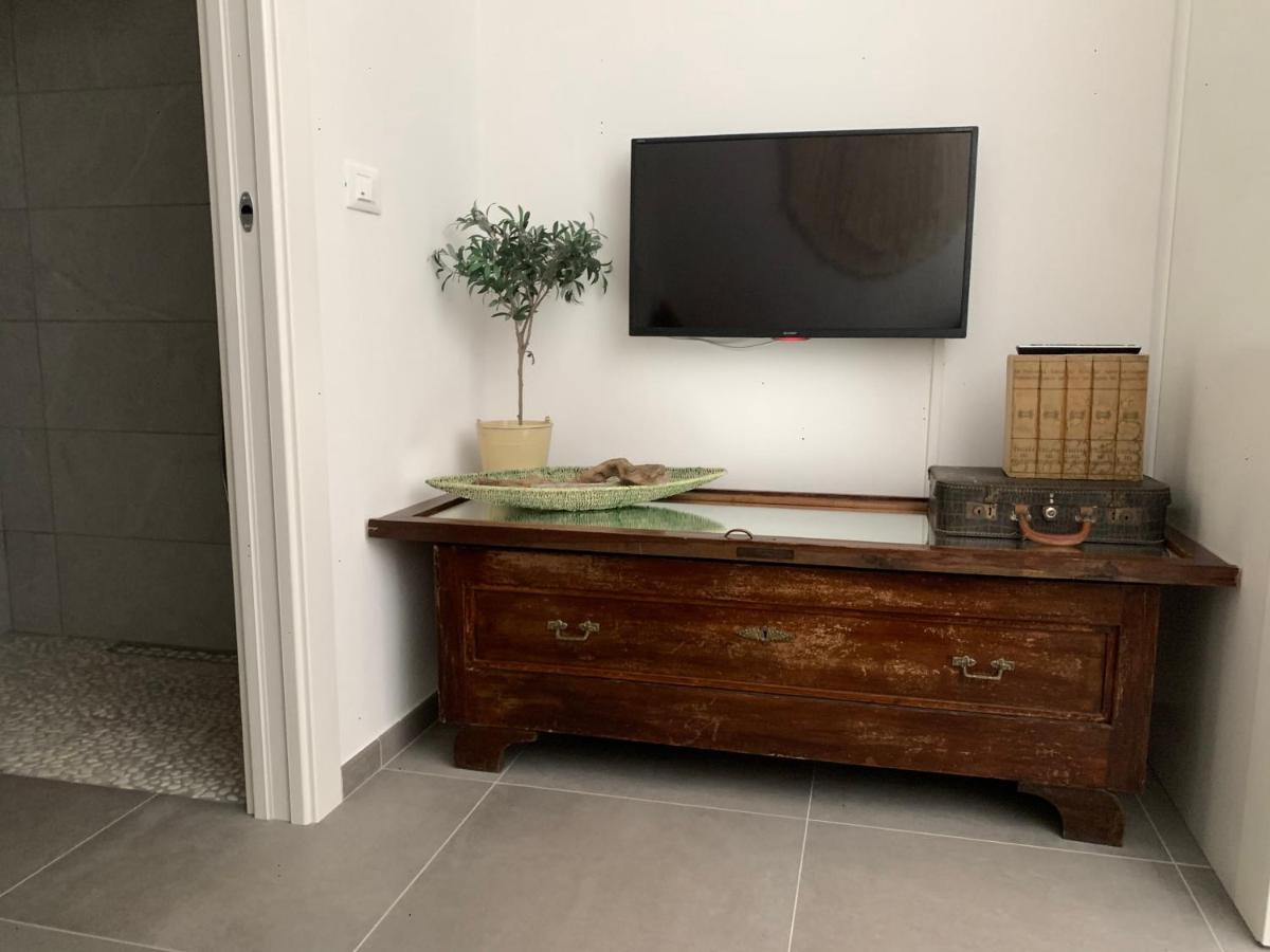 Metroloft Bed & Breakfast Bologna Bagian luar foto