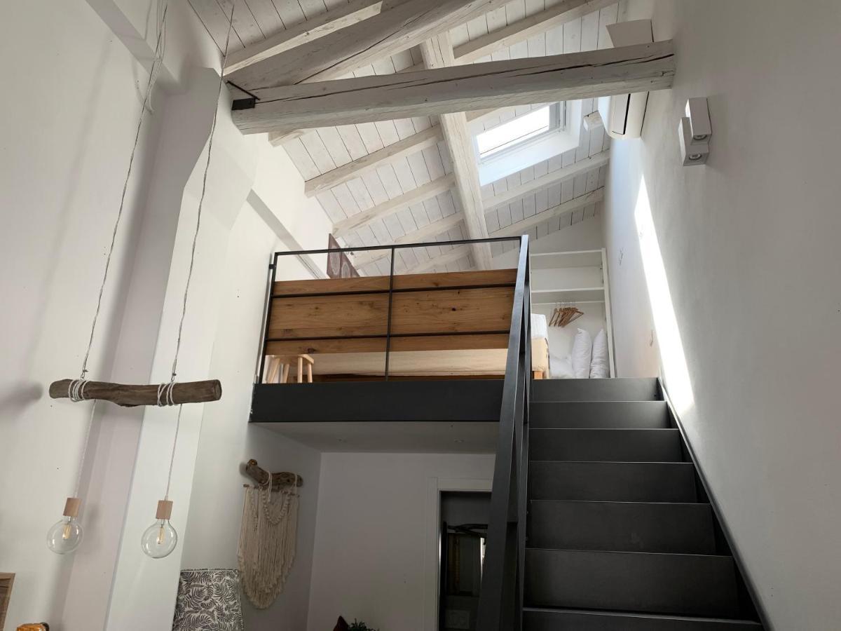 Metroloft Bed & Breakfast Bologna Bagian luar foto