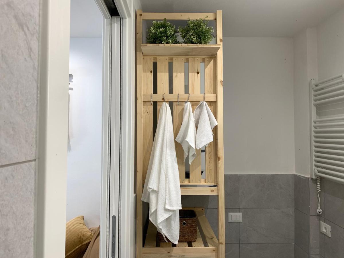 Metroloft Bed & Breakfast Bologna Bagian luar foto