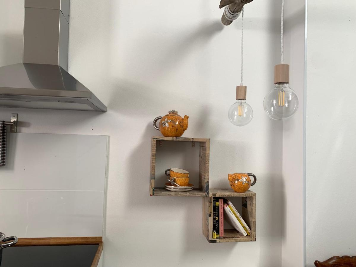 Metroloft Bed & Breakfast Bologna Bagian luar foto